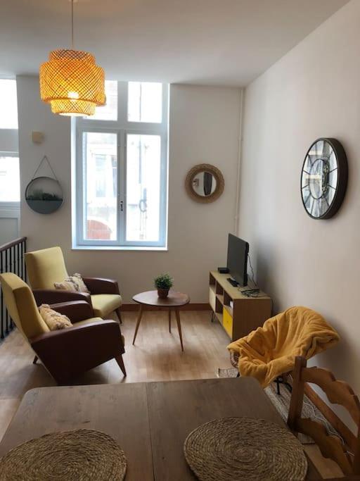 Appartement En Duplex A אוקסון מראה חיצוני תמונה